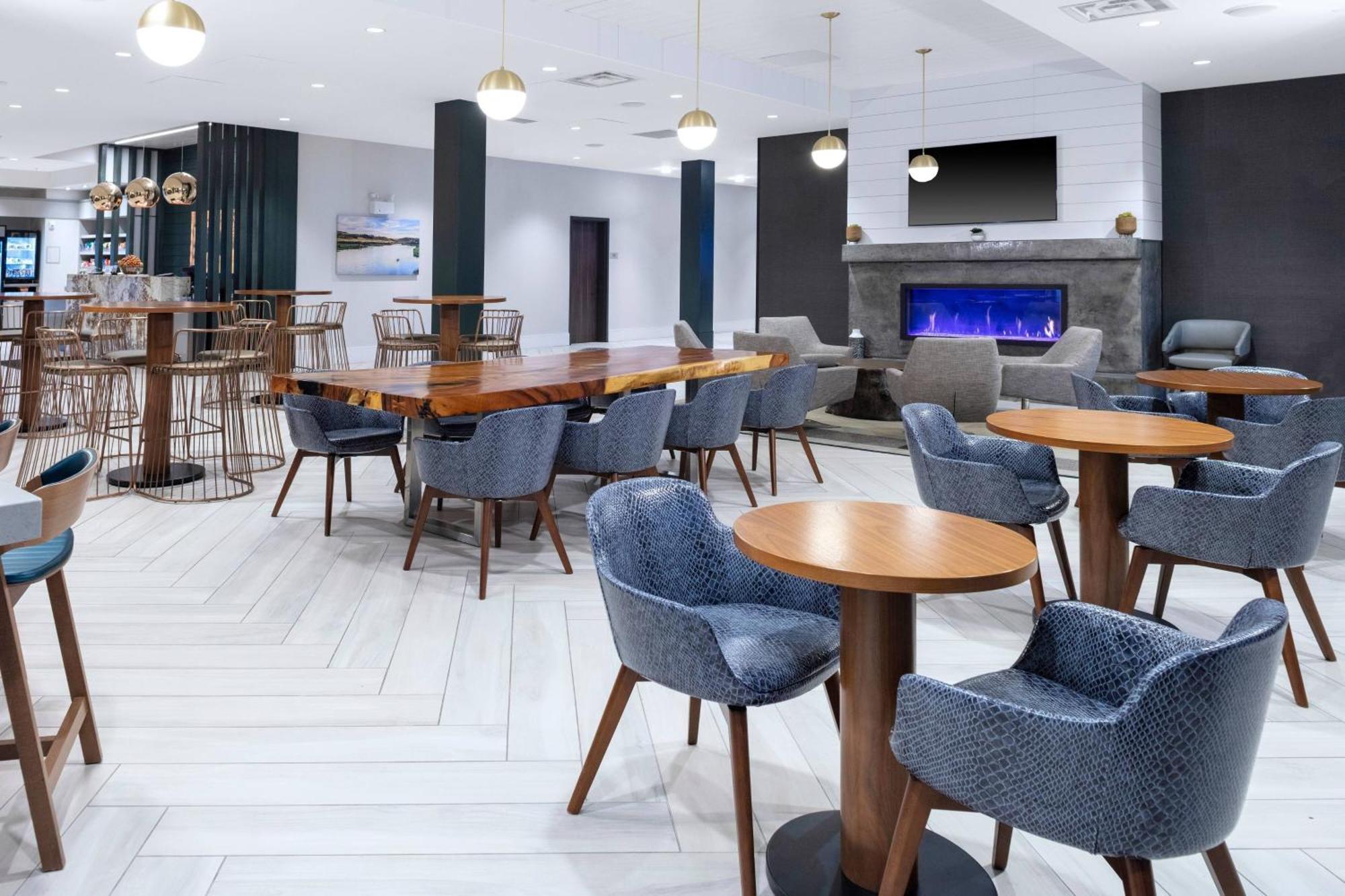 Springhill Suites By Marriott Great Falls Exterior foto